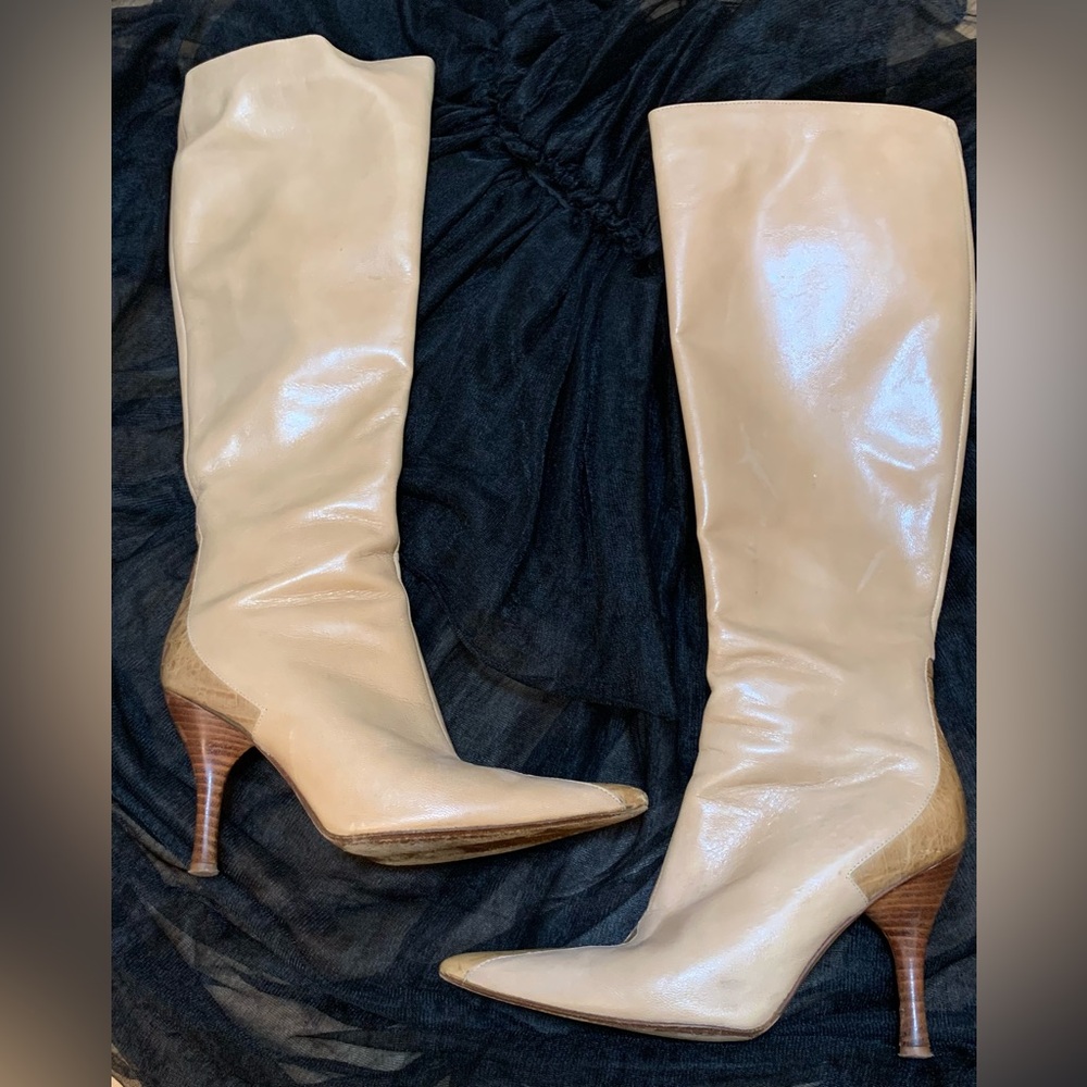 BCBGMAXAZRIA Boots Women 6